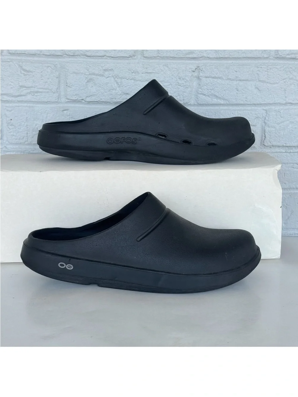 OOFOS OOcloog Recovery Clogs Men's 11/Women's 13